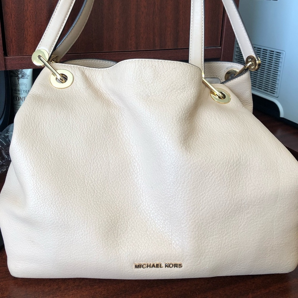 Michael Korda purse